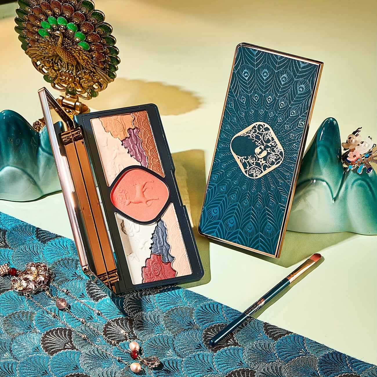 Glamour Luxe Makeup Set